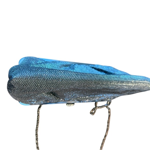 Olga Berg Clutch Silver Chain Metal Evening Cocktail East West Shoulder Bag NWOT - Picture 10 of 16